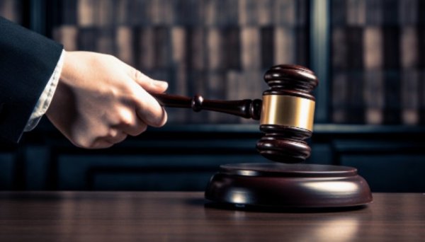 网络配资炒股 甘肃原副省长杨子兴涉两罪名被公诉：离职后受贿数额特别巨大