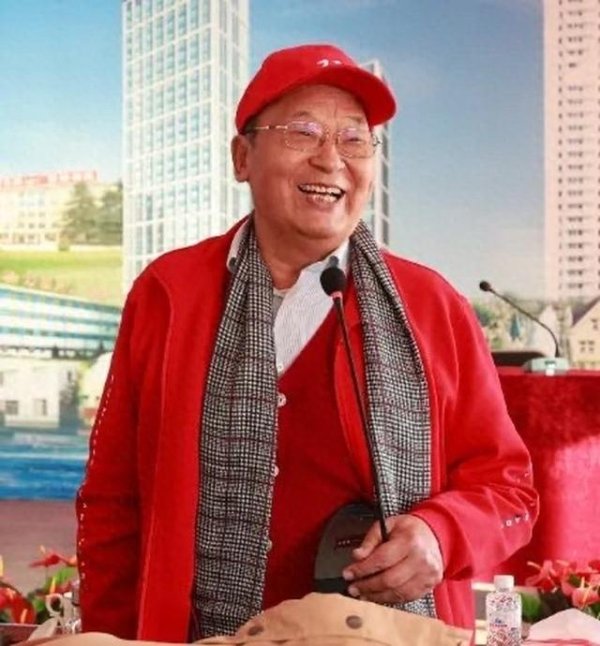 炒股配资平台官网 青岛鞋企双星名人集团家族内斗：创始人发公开信指控子孙夺权
